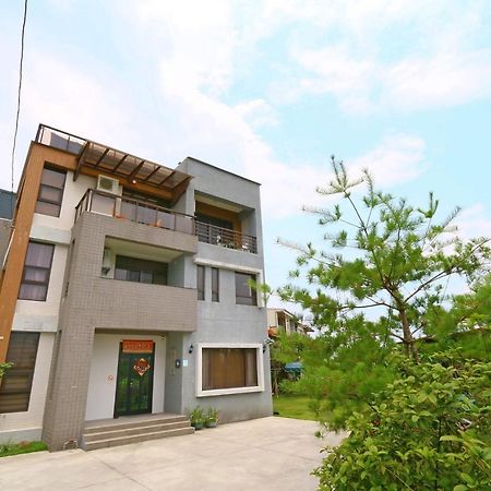 Sakura Love River Bed And Breakfast Донгшан Екстериор снимка