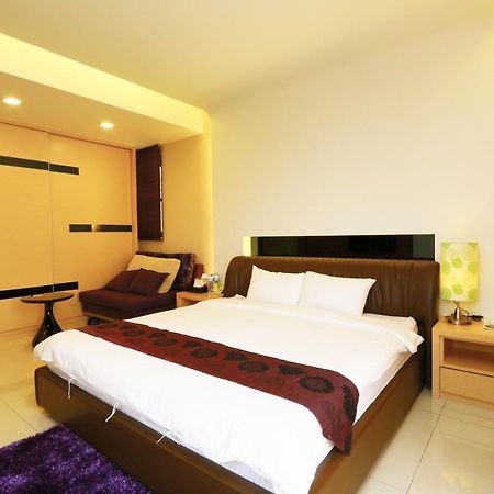 Sakura Love River Bed And Breakfast Донгшан Екстериор снимка