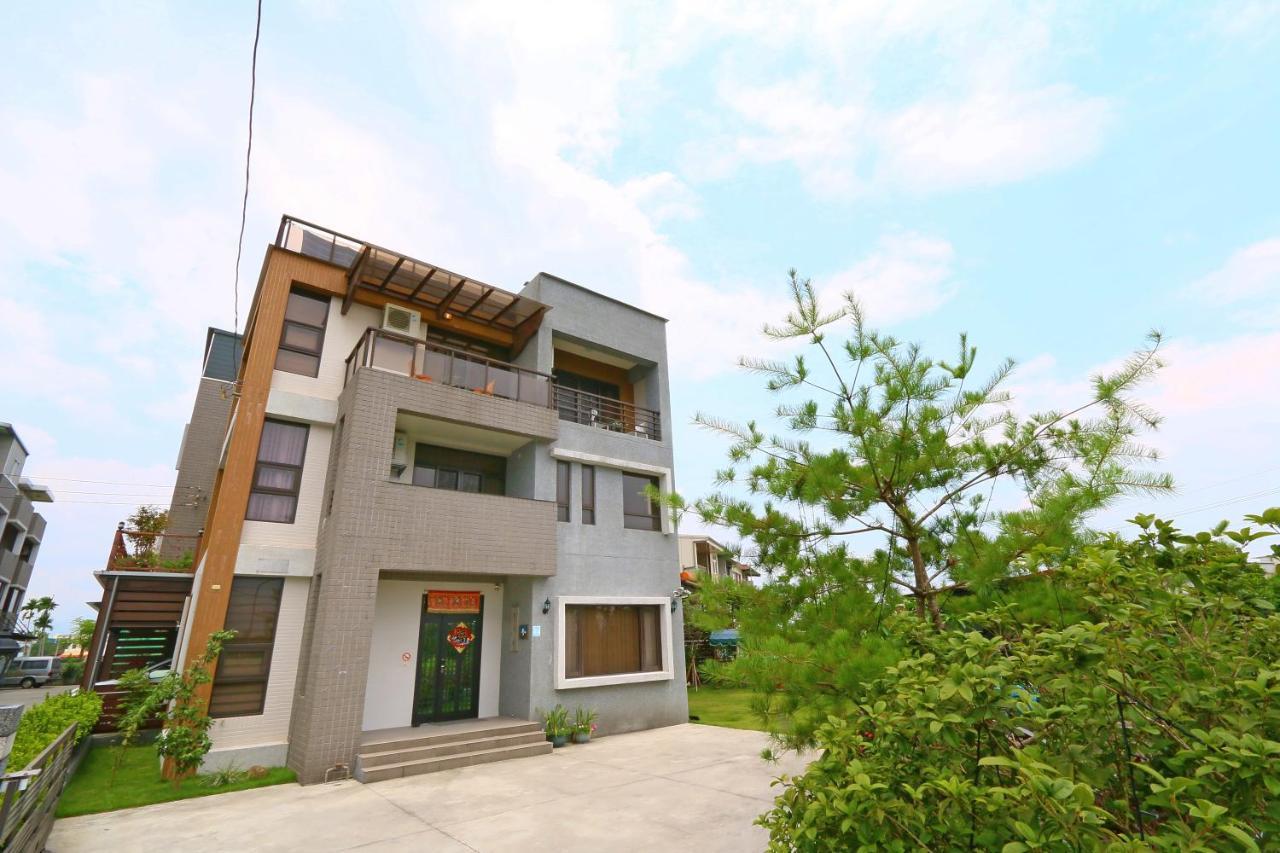Sakura Love River Bed And Breakfast Донгшан Екстериор снимка