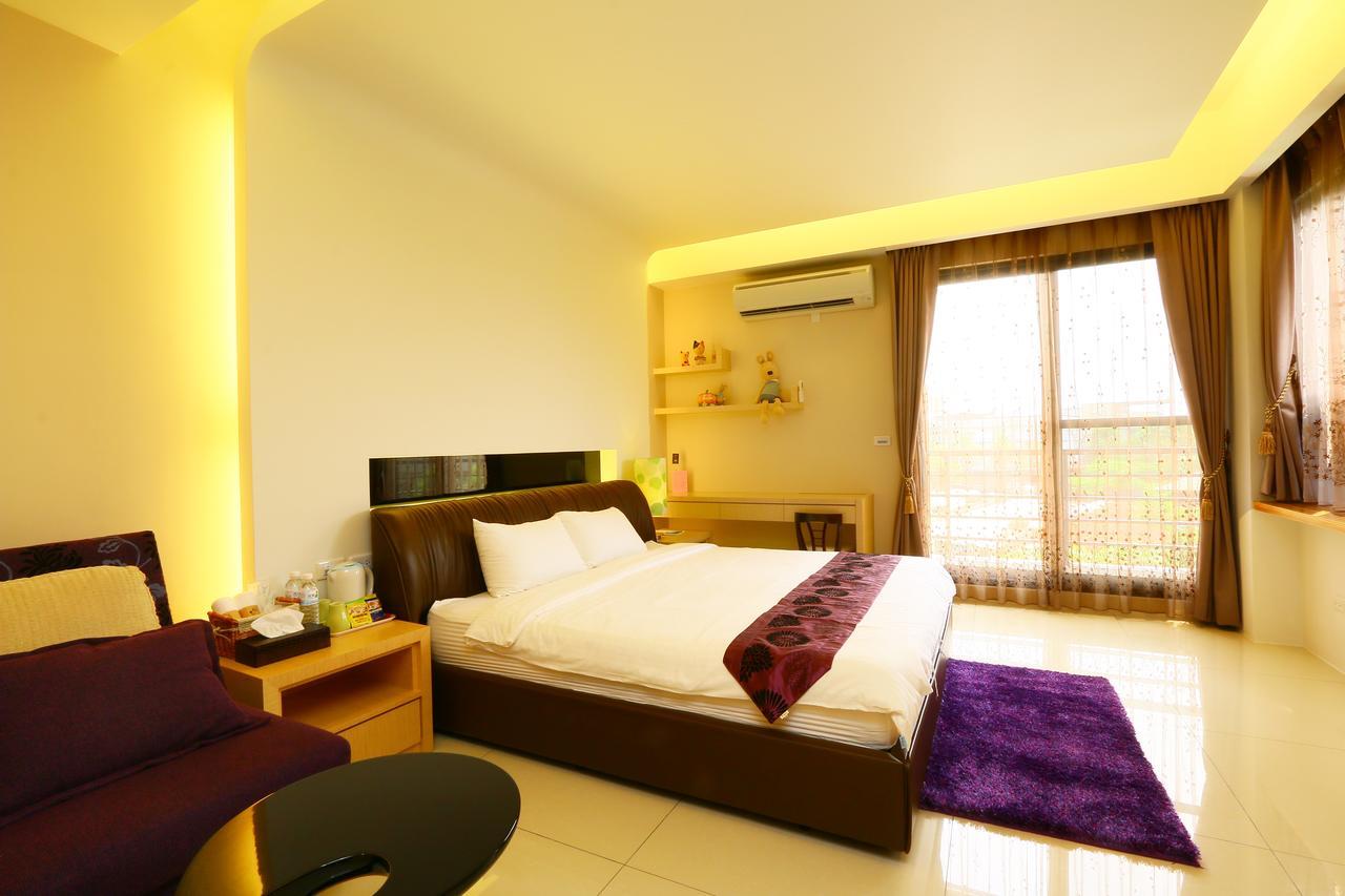 Sakura Love River Bed And Breakfast Донгшан Екстериор снимка