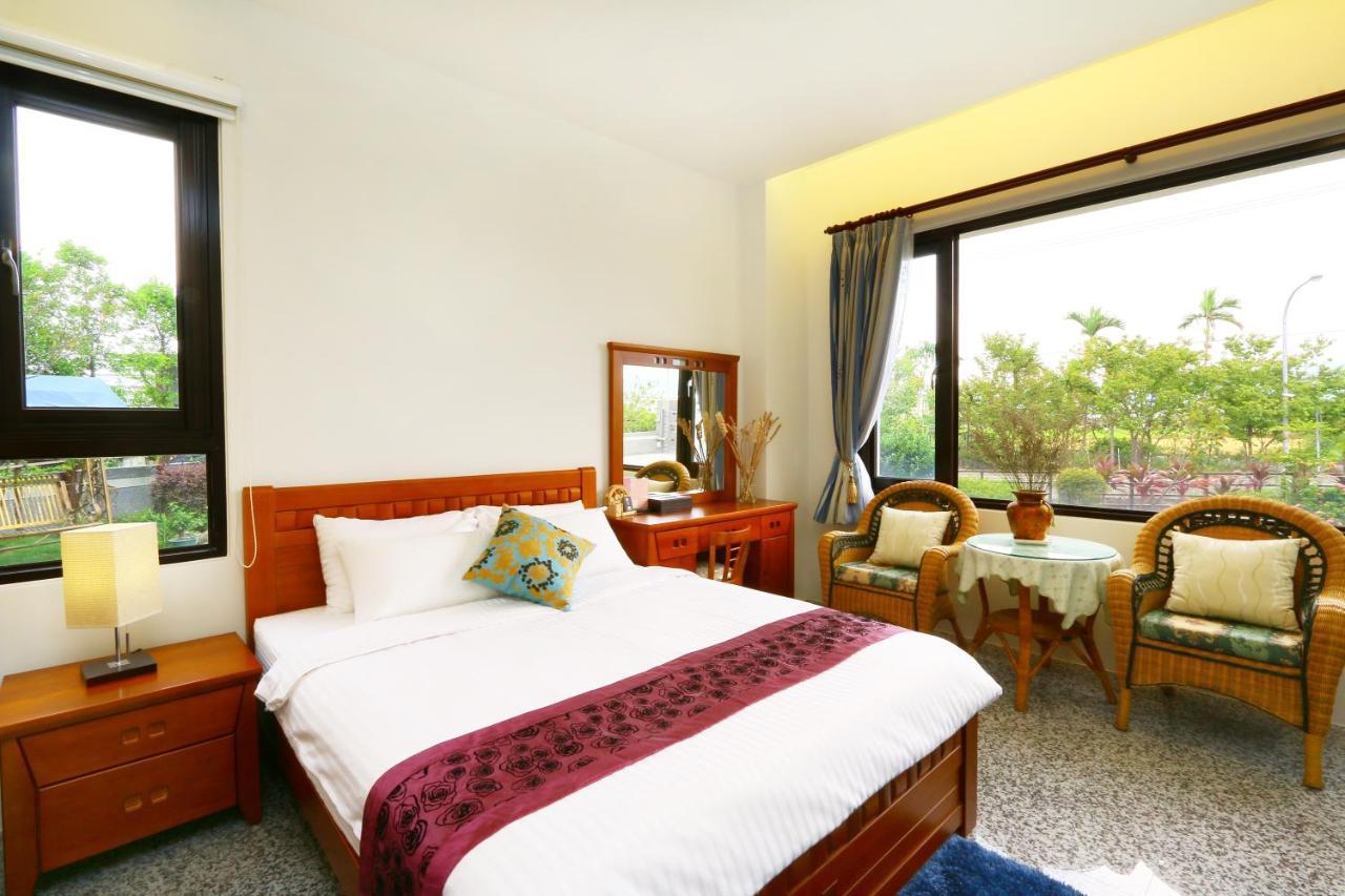 Sakura Love River Bed And Breakfast Донгшан Екстериор снимка