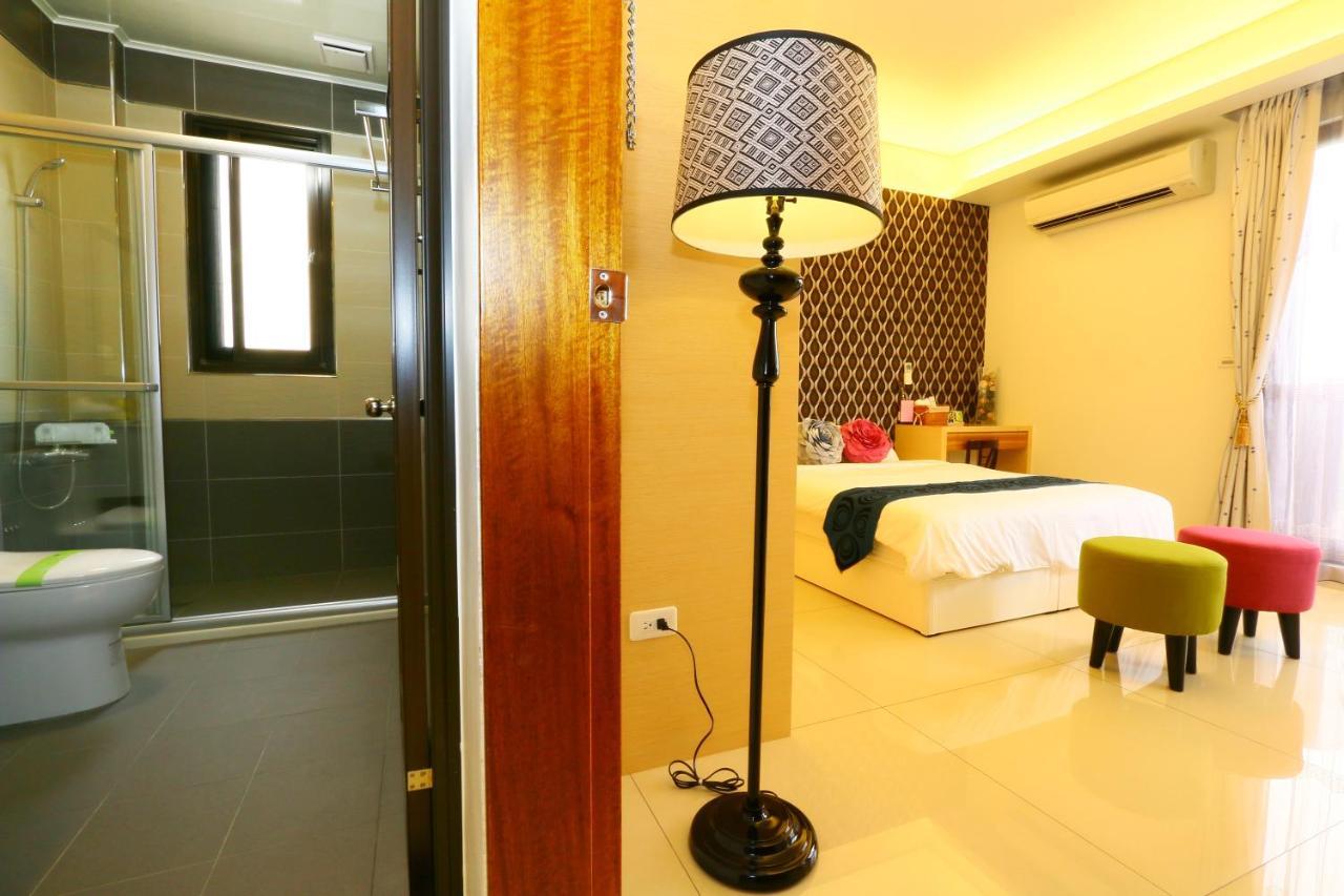 Sakura Love River Bed And Breakfast Донгшан Екстериор снимка